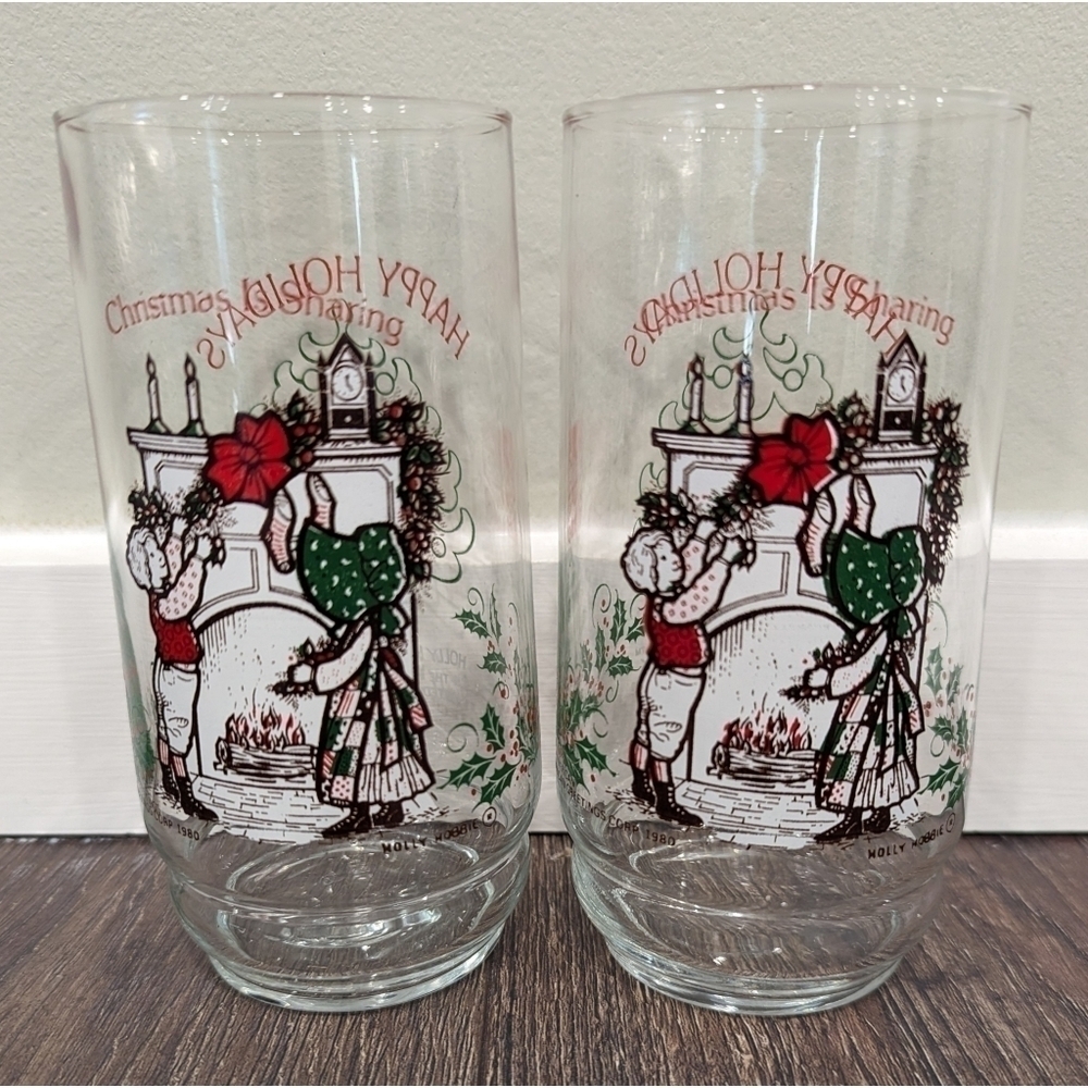 Vintage 1980 Holly Hobbie Christmas Deck the Halls Set of Two Glasses
